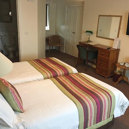 The Tally Ho Hotel - B&B Bicester Kültér fotó