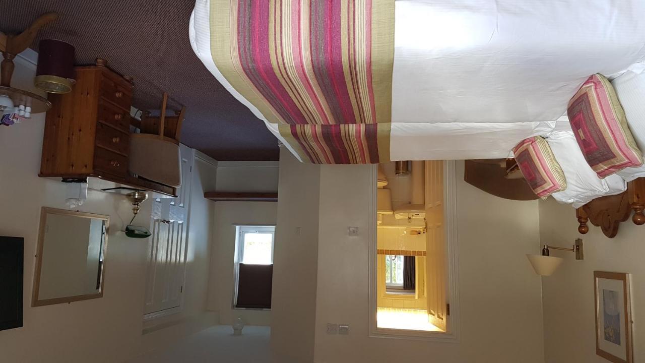 The Tally Ho Hotel - B&B Bicester Kültér fotó
